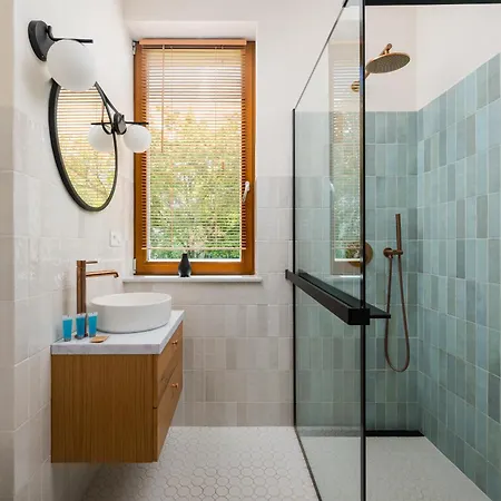 Praga Lochowska Deluxe By Bookinghost *