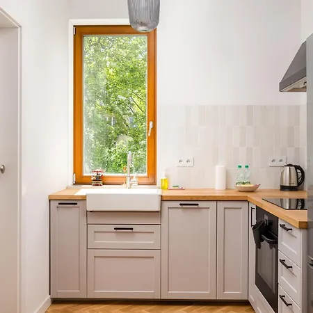 Praga Lochowska Deluxe By Bookinghost *